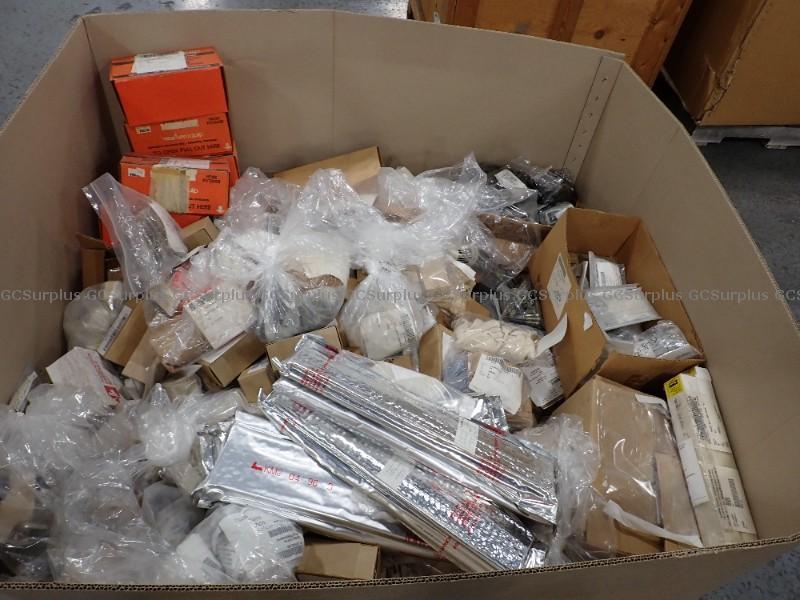 Photo de Lot d'articles de construction