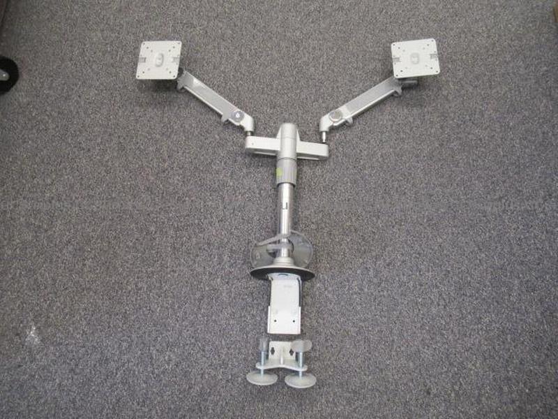 Photo de 4 supports pour écran double a