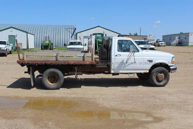 Photo de Ford F-350 XL, 1995
