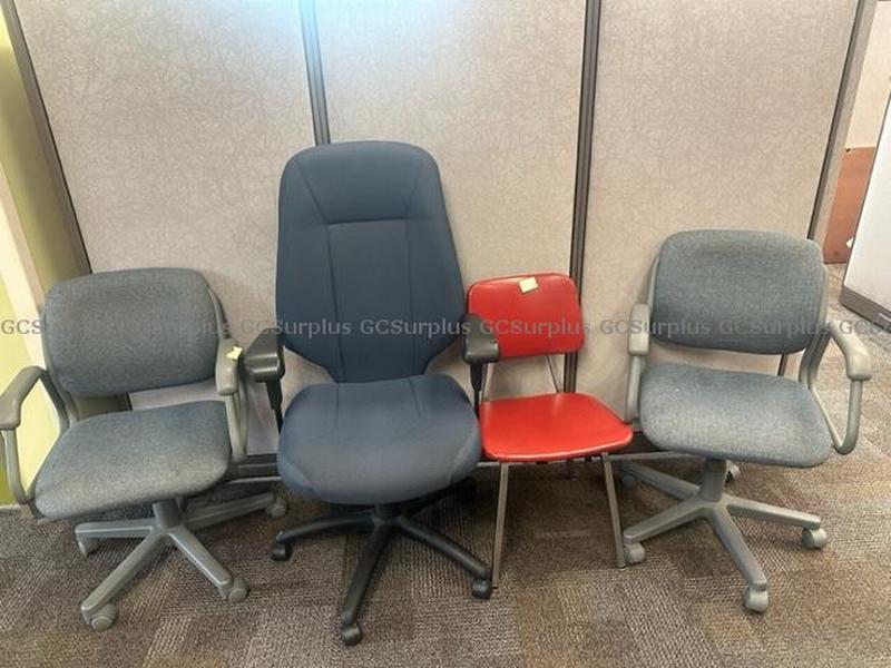 Picture of 8 Assorted Office Chairs