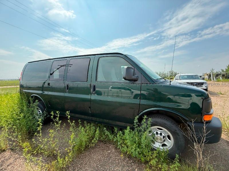 Photo de Chevrolet Express 2500 Cargo, 
