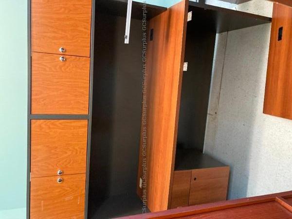 Picture of Desk with Hutch