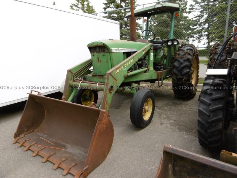 Picture of 1967 John Deere 3020 RC Tracto