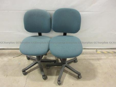 Picture of 2 Office Chairs