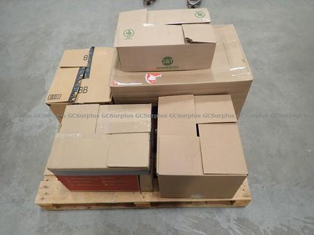 Picture of 1 Pallet of Assorted Vehicle P