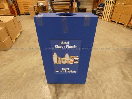 Photo de Petit bac de recyclage bleu no