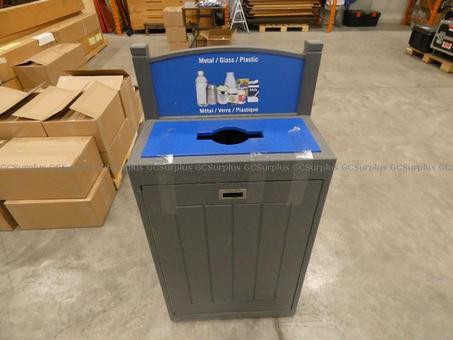 Photo de Petit bac de matières recyclab