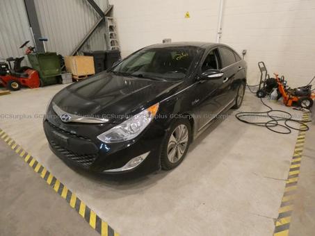 Picture of 2013 Hyundai Sonata Hybrid (11