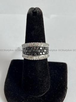 Picture of 9K White Gold Black Diamond an