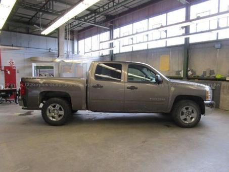 Picture of 2013 Chevrolet Silverado Hybri