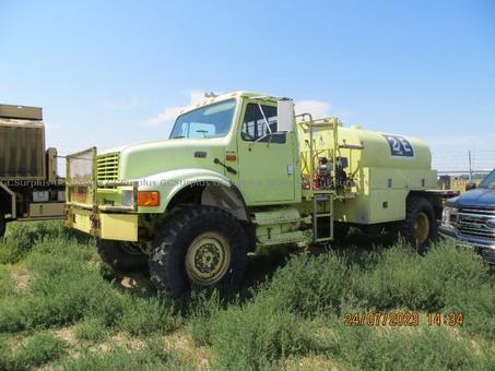 Picture of 1995 International 4800 4X4 (1
