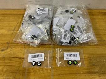 Picture of Lot of Silicone Analog Control