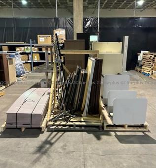 Photo de Lot de mobilier de bureau vari