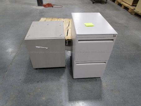 Picture of 2 Pedestal Cabinets