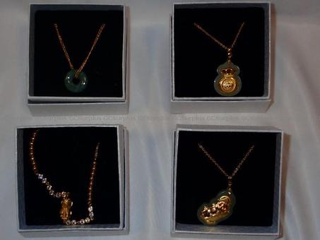 Picture of 4 Assorted Necklaces