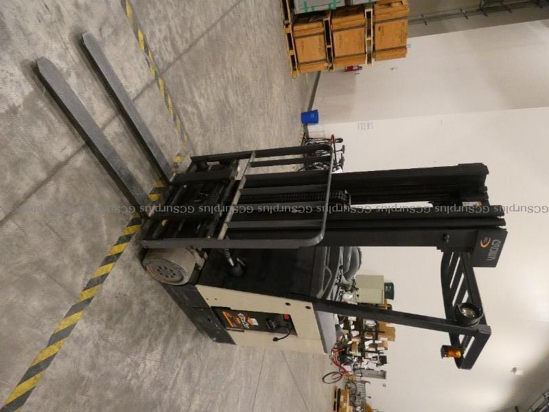 Picture of 1994 Crown RC-3020-30 Forklift