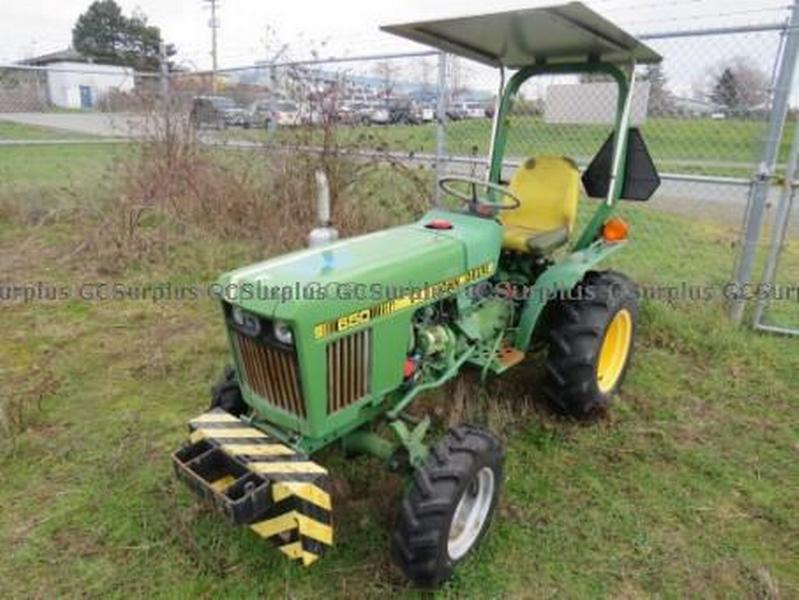 Photo de Tracteur diesel John Deere 650