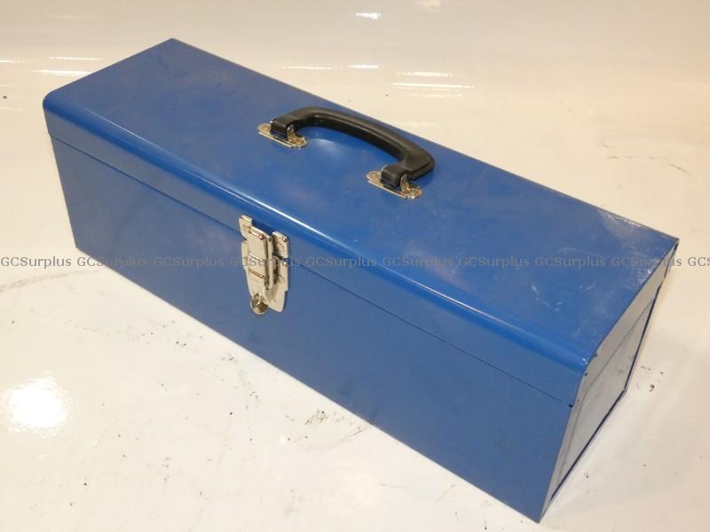 Photo de Boîte à outils bleue avec outi