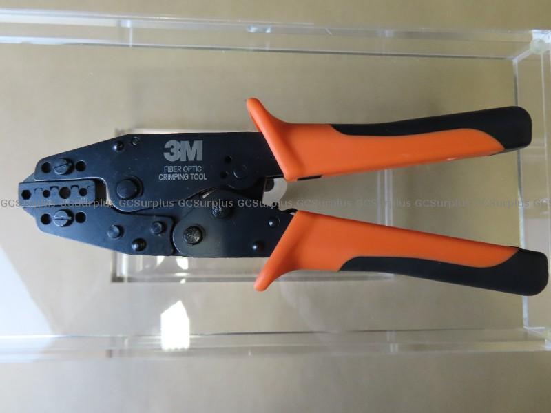 Picture of 3M Universal Crimp Tool