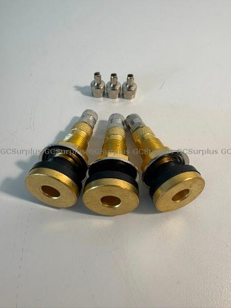 Picture of TR618A Tubeless Tractor Valve 