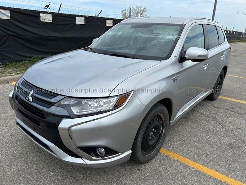 Photo de Mitsubishi Outlander PHEV SE, 