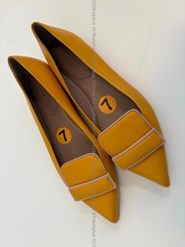 Picture of Ramona Women's Flat - Size 7