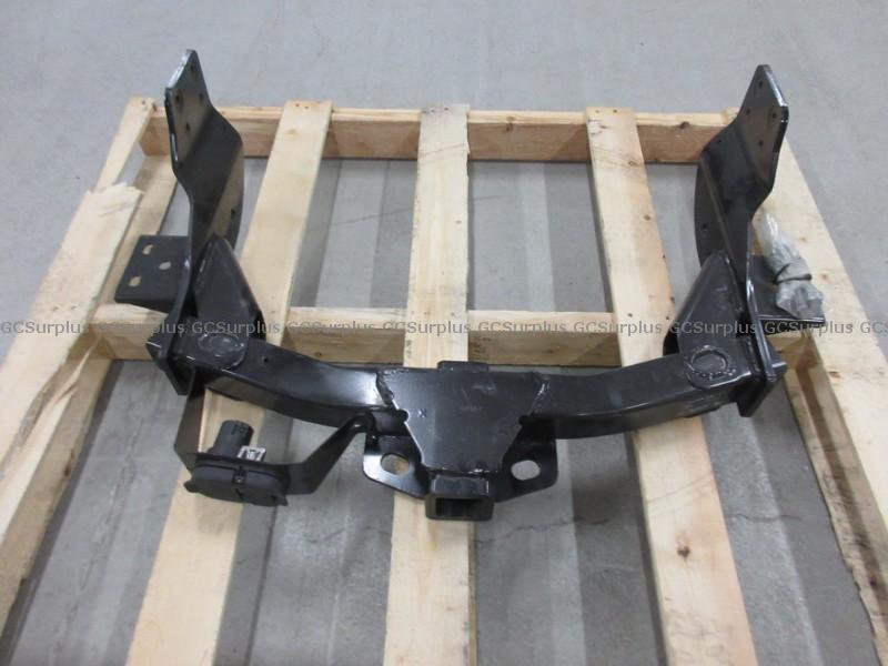 Picture of 2018 Ford Transit Tow Hitch Re