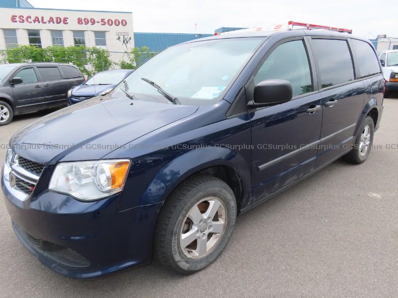 Picture of 2012 Dodge Grand Caravan SE