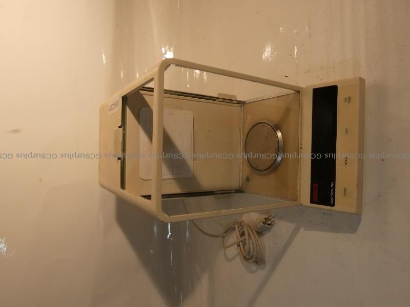 Photo de Balance analytique Ohaus AP250