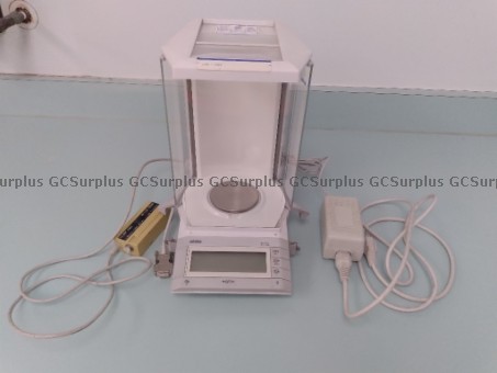 Picture of Mettler AG204 Analytical Balan